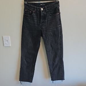 Zara Black Denim Jeans Raw Hem Cropped